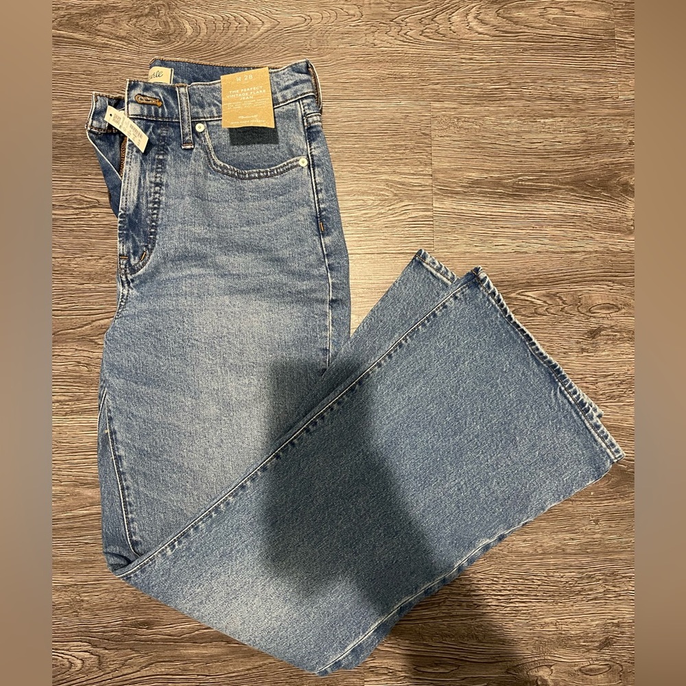 NWT Madewell Perfect Vintage Flare Jean Size 28